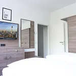 Boardinghouse Living28 아파트호텔 카르스트